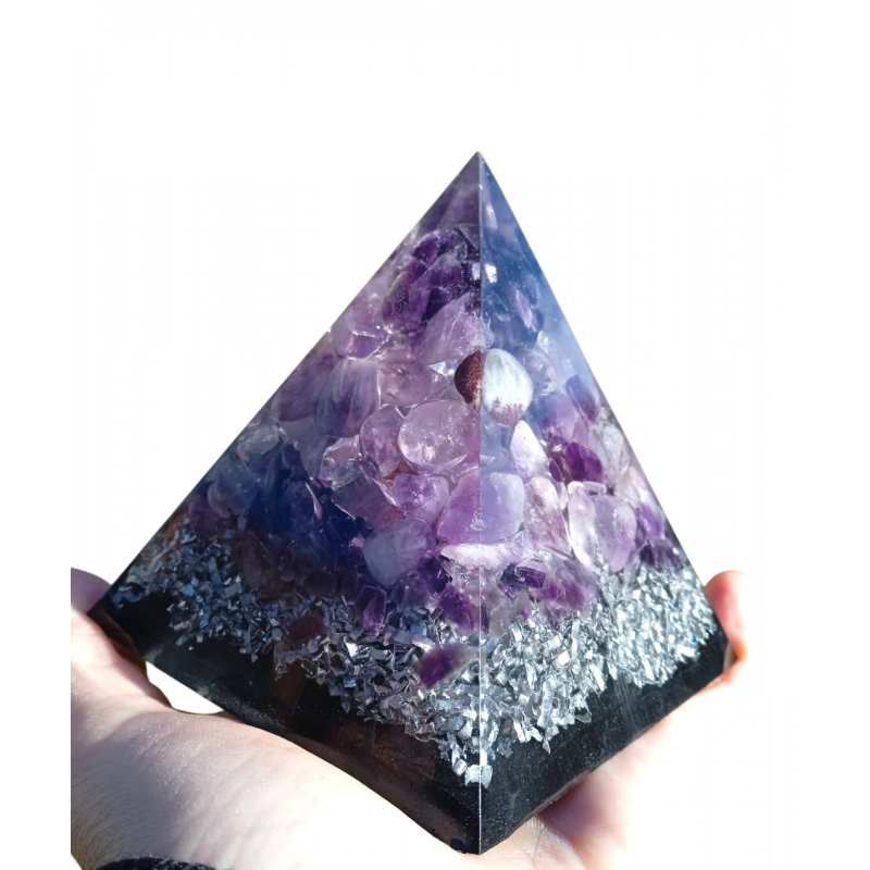PIRÁMIDE GRANDE DE ORGONITE: Amatista